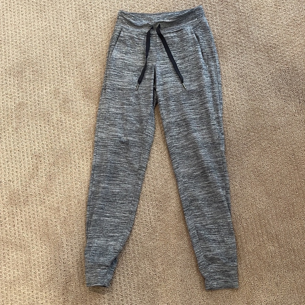 Lululemon joggers